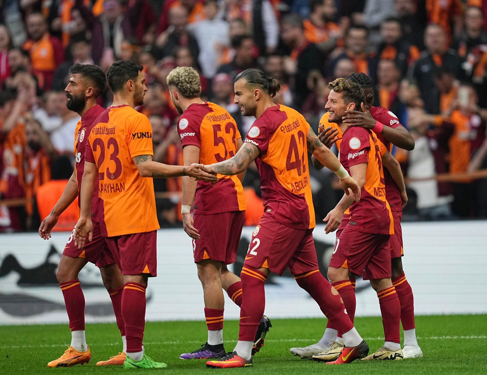 Soi kèo cá cược Young Boys vs Galatasaray